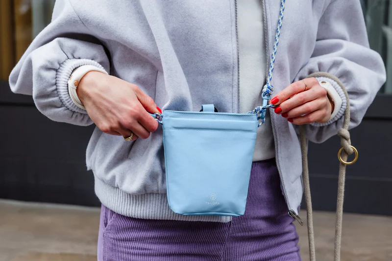 Palopa Leckerlibeutel – Karl, light blue (längenverstellbare Kordel) – Bild 2