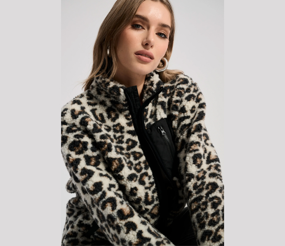 Alwero – Jacke SHERPA, LEO WHITE, Biowolle, ultra leicht – Bild 3