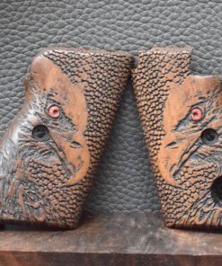 Beretta Mod.70, Motiv Adler, MAK-Grips, Walnuss, Neuware zum Sonderpreis!