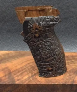 Sig-Sauer, P 220, Ausführung 21, Maori, Nußbaum,