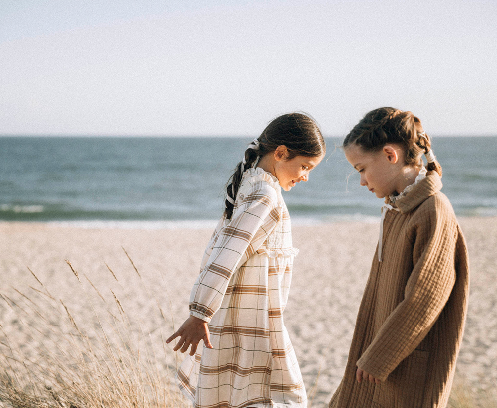 LIILU – Smocked Ada Dress, Chenille Checked, Bio Baumwolle (6-8J.) – Bild 5