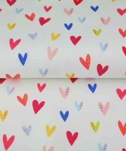 Jersey, bunte Herzen auf Weiß