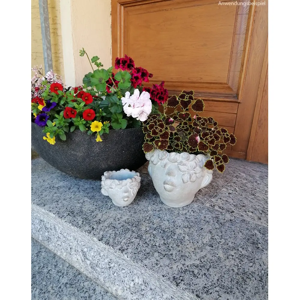 Kopf mit Blüten & Blättern Kussmund Pflanztopf Zement grau 1 Stk 12 cm – Bild 3