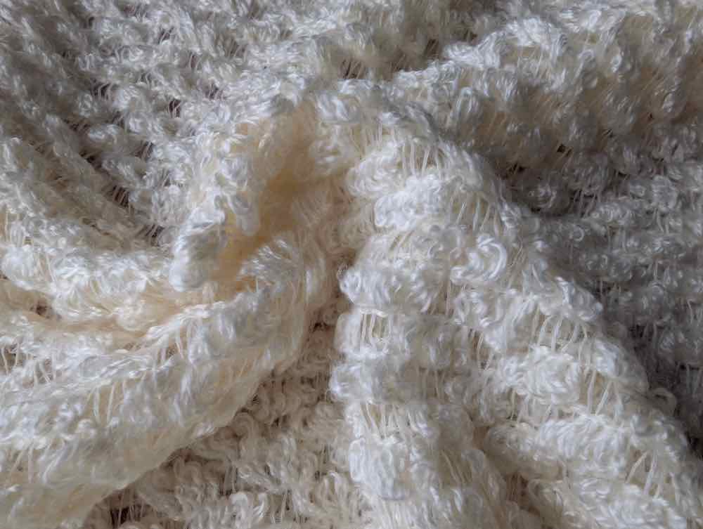 Stoffpaket Hoodie Mirelle mit Strickware in Ecru (1,8 Meter) und Papierschnittmuster Gr. XS – Damengr. XXL – Bild 4