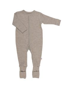 JOHA – Onesie, Merinowolle, Sesam