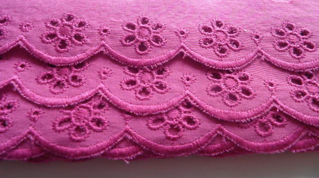 Baumwollspitze mit Blumen, Beere – 3 Meter