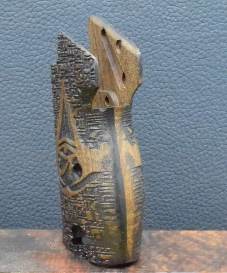 SIG, P 210, Ausführung 17, Ägypt, Nußbaum – Bild 4