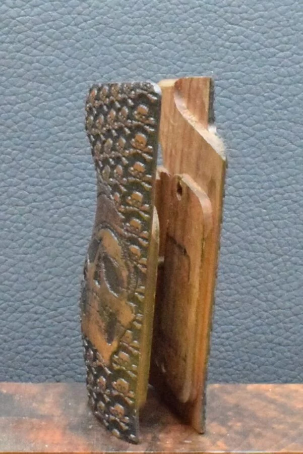 SIG, P 210, Ausführung 40, Skull, Nußbaum – Bild 6