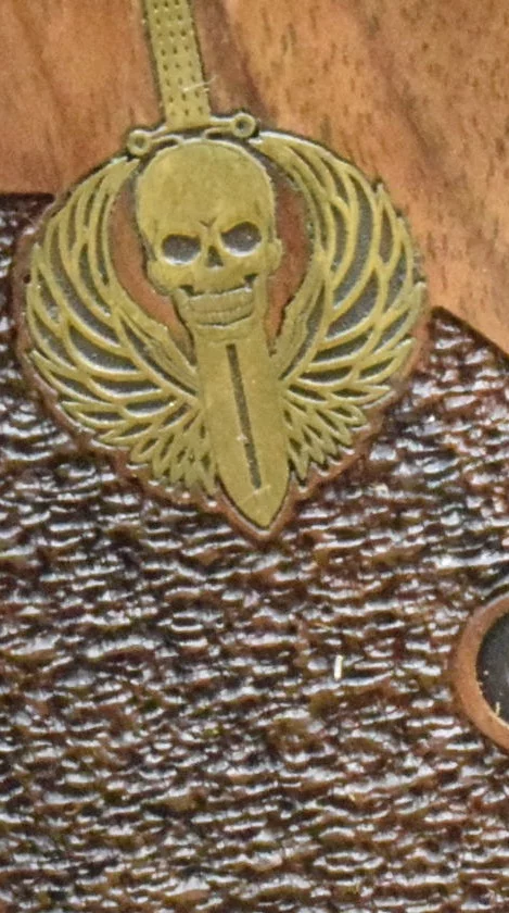 SIG, P 210, Ausführung 48, teilpunziert, Emblem, Nußbaum – Bild 5