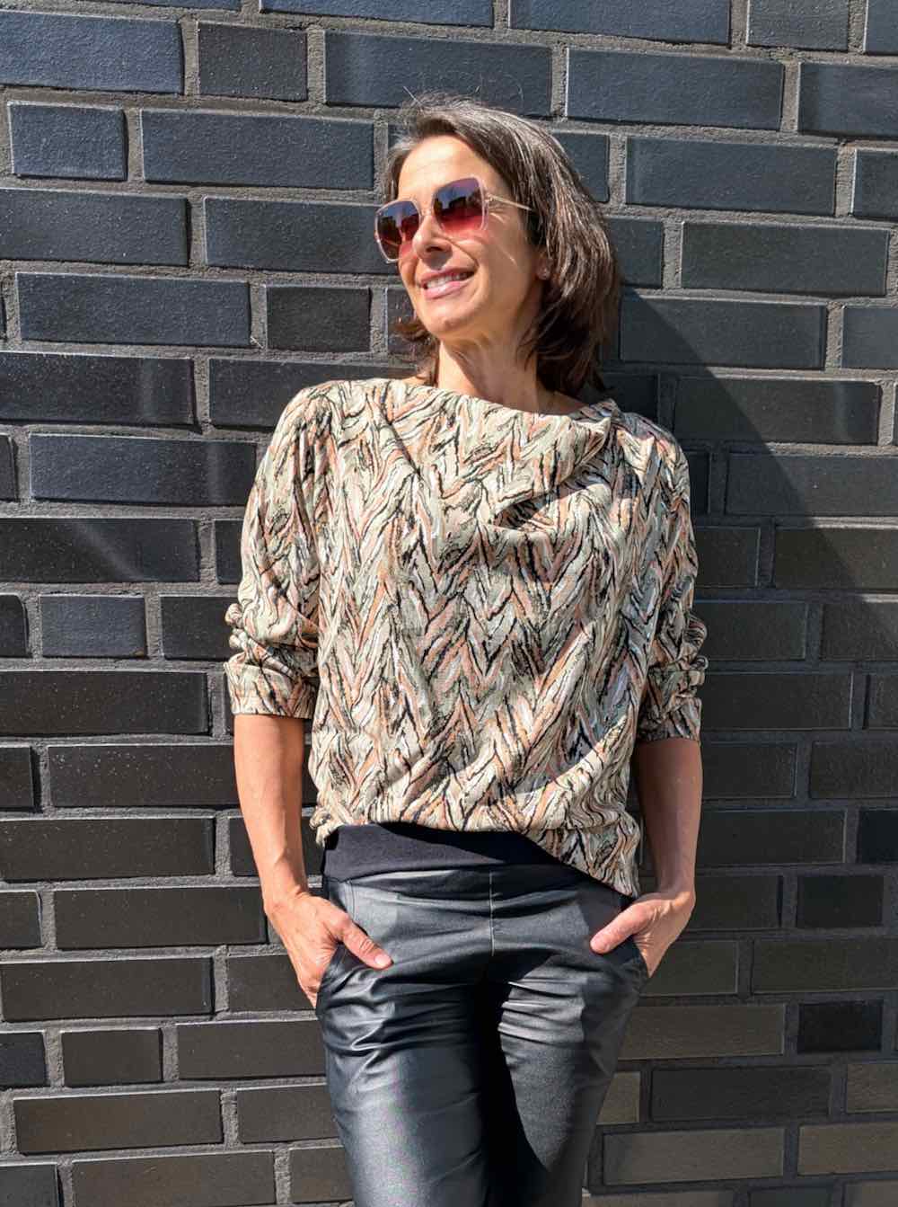 Mischgewebe – Viskose, Zackenmuster, Khaki – Bild 4