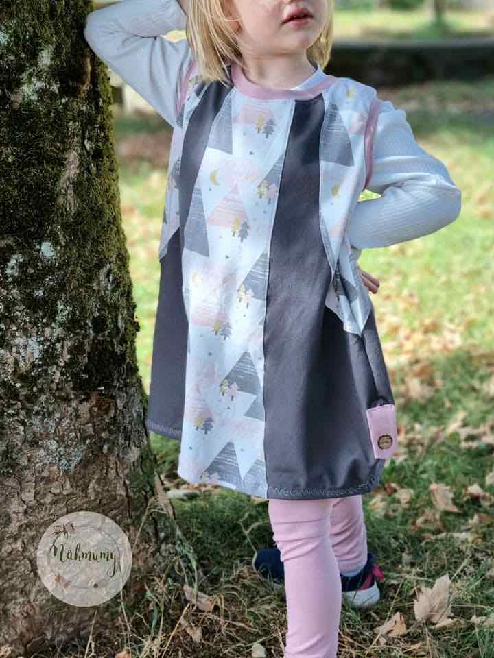 Jersey, grafische Dreiecke – Weihnachtsbaum auf Ecru – Bild 5