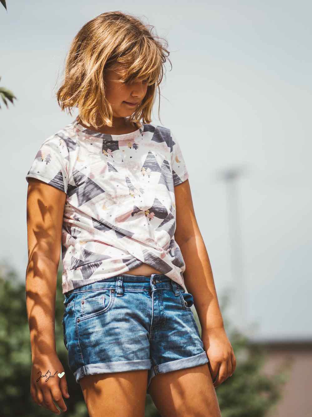 Jersey, grafische Dreiecke – Weihnachtsbaum auf Ecru – Bild 4