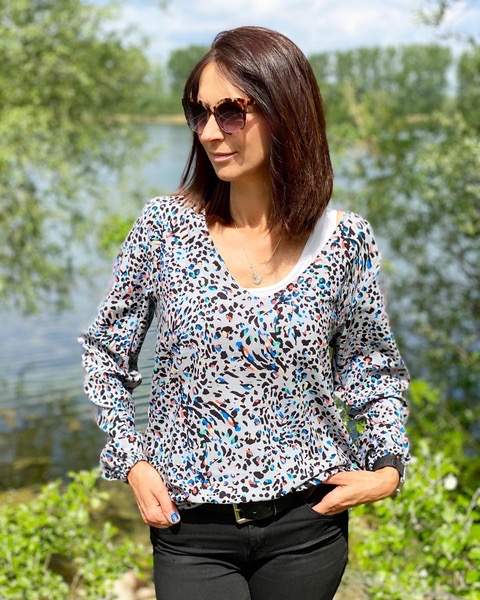 Viskosestoff – Blumen Aquarell Blau Gelb – Abverkauf – Bild 5