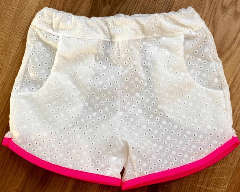 Baumwollstoff, Lochstickerei Ecru, Muster 3 – Bild 9