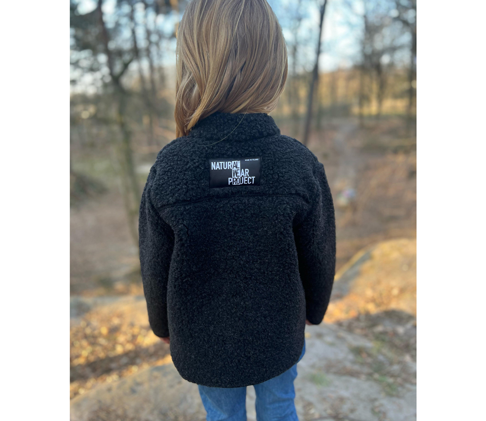 Alwero – Jacke SHERPA Jr., Deep Black, Biowolle, ultra leicht – Bild 5