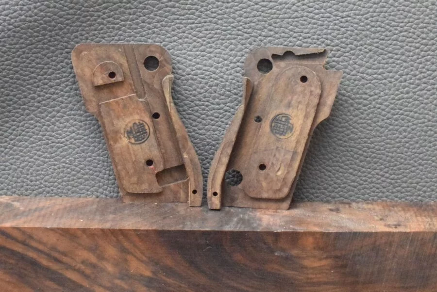 Beretta M 1951,Tariq 951, MAK Griffe, Walnuss, Oberfläche Geriffelt/Glatt, Befestigung von der Seite, Neuware zum Sonderpreis! – Bild 4