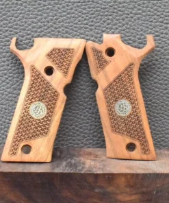 Beretta 92 XI, MAK-Grips, Modell Walnuss Drache rautierte Oberfläche, Befestigung seitlich, Neuware zum Sonderpreis!