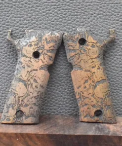 Beretta 92 XI, MAK-Grips, Modell Walnuss dunkles Holz,Totenköpfe, Befestigung seitlich, Neuware zum Sonderpreis!