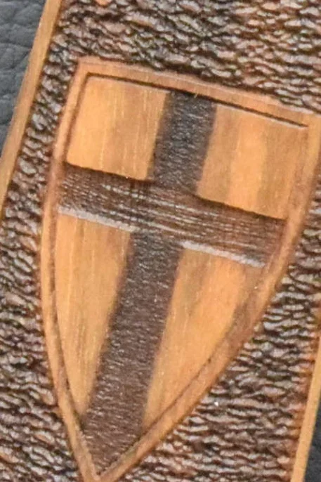 Colt 1911 , Ausführung 39, Swisskreuz, Nußbaum – Bild 5