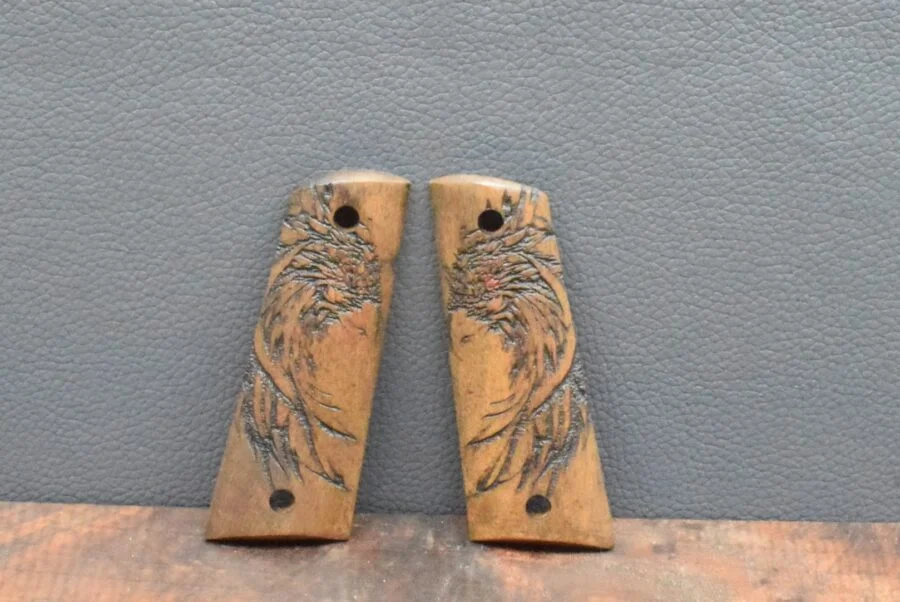 Colt 1911 , Ausführung 52, Phönix, Nußbaum – Bild 3