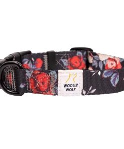 Woolly Wolf „Rosen“ Halsband, 100% recyceltes Polyester (L)
