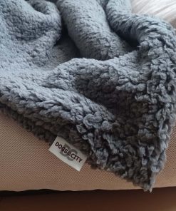 DOGS in the CITY, Decke, Teddyfell, wärmespeichernd, kuschelweich, doppelt genäht, waschbar, 90x65cm, graphit