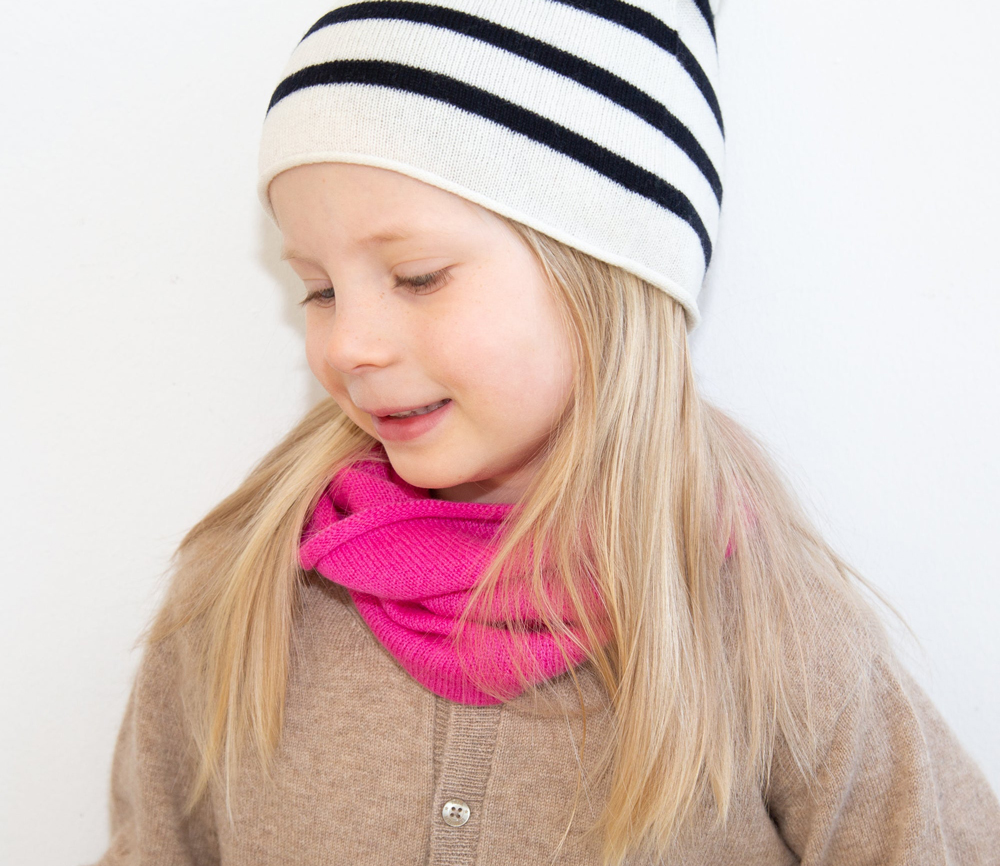 Papa Lobster – Rundschal Kids/Teens, ‚NIKI‘, cameo rose, Kaschmir – Bild 8