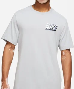 Nike Dri-FIT Men“s Training T-