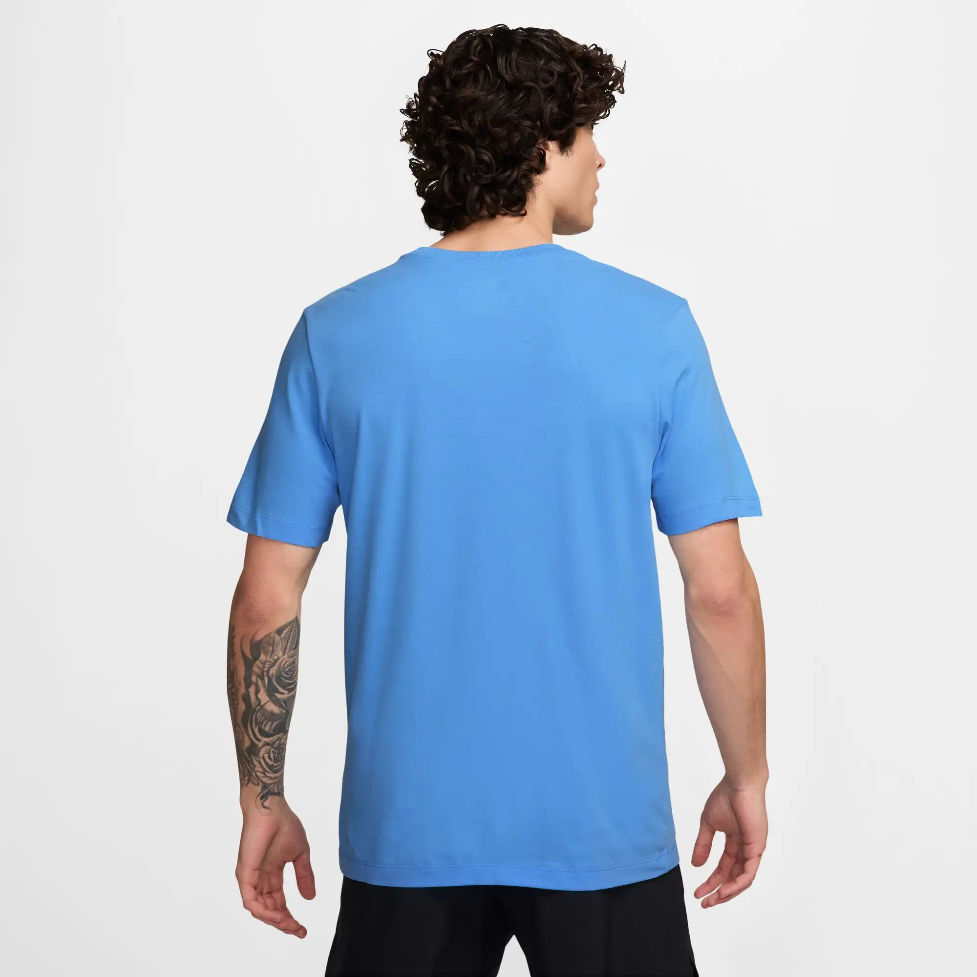 Nike Men“s Dri-FIT Fitness T-S – Bild 3