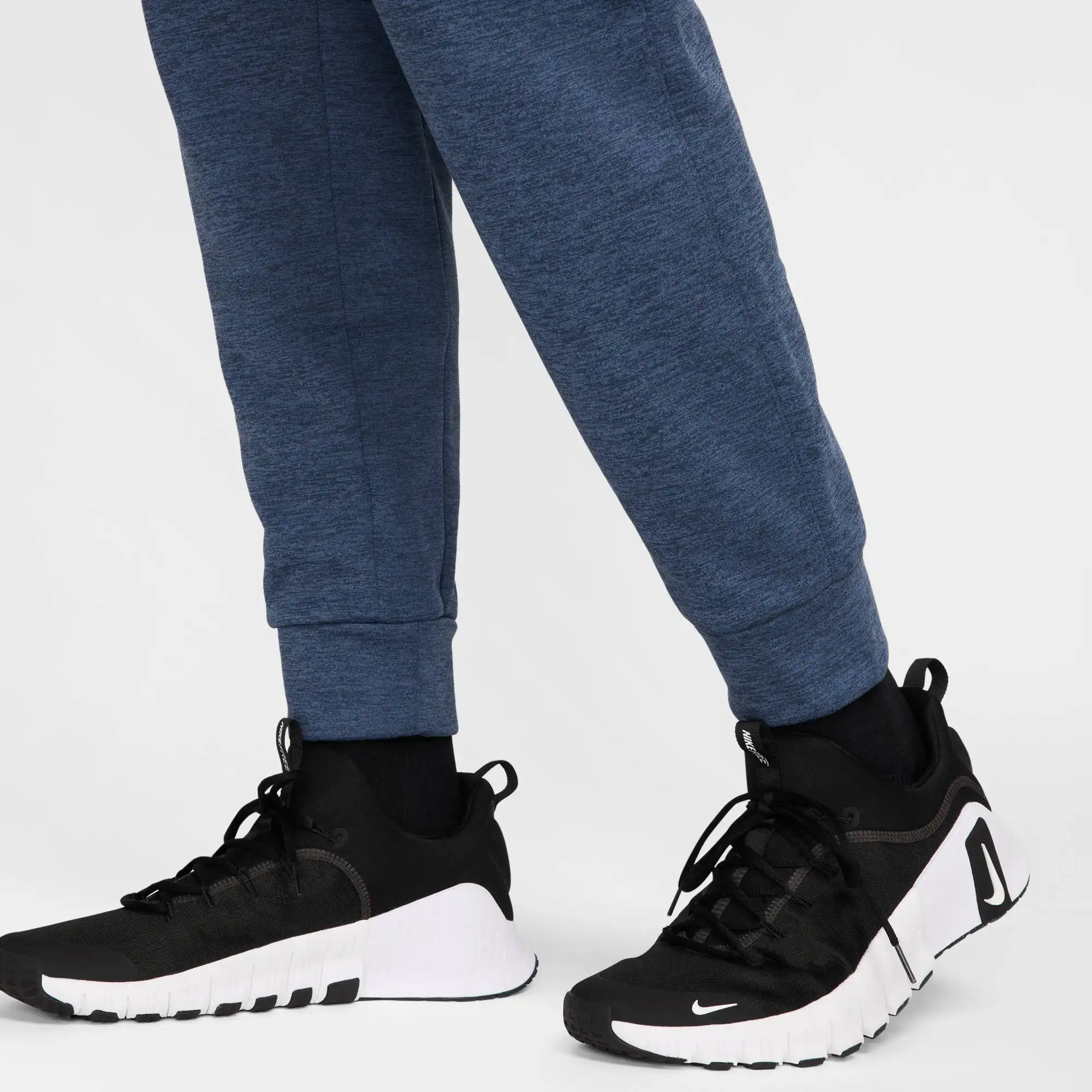 Nike Men“s Therma-FIT Fitness – Bild 6