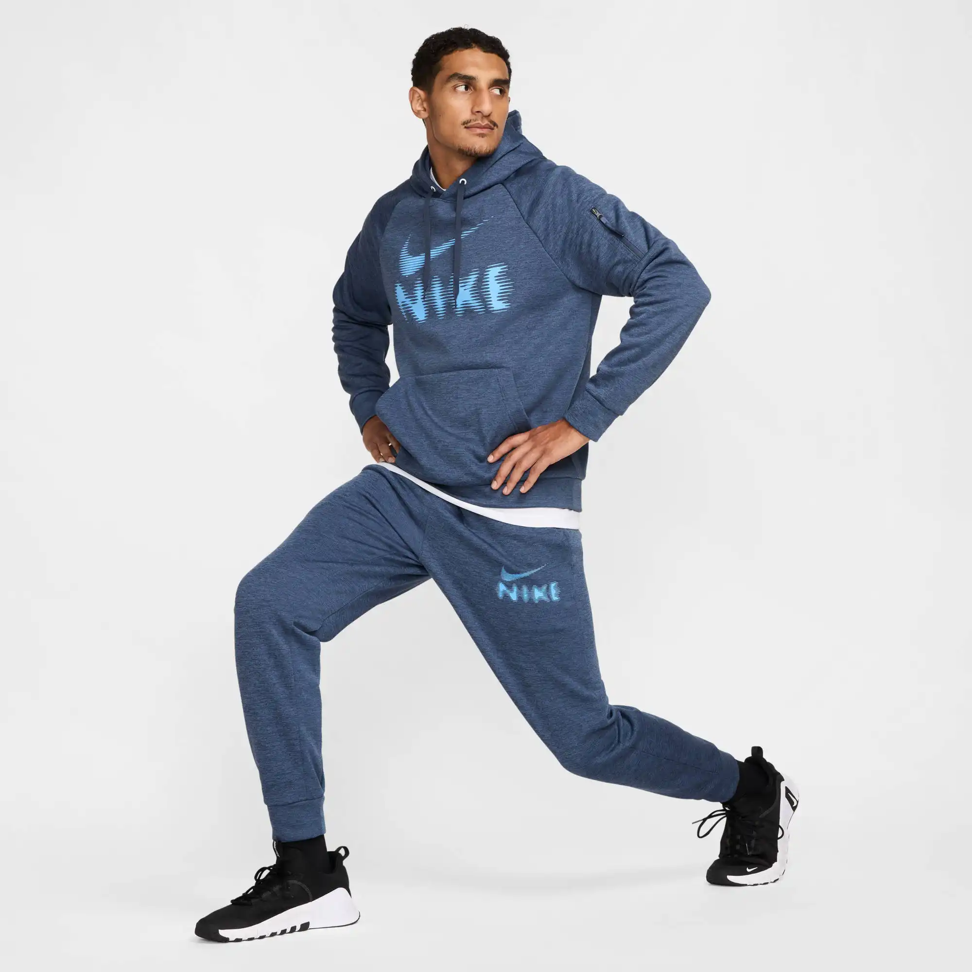 Nike Men“s Therma-FIT Fitness – Bild 7
