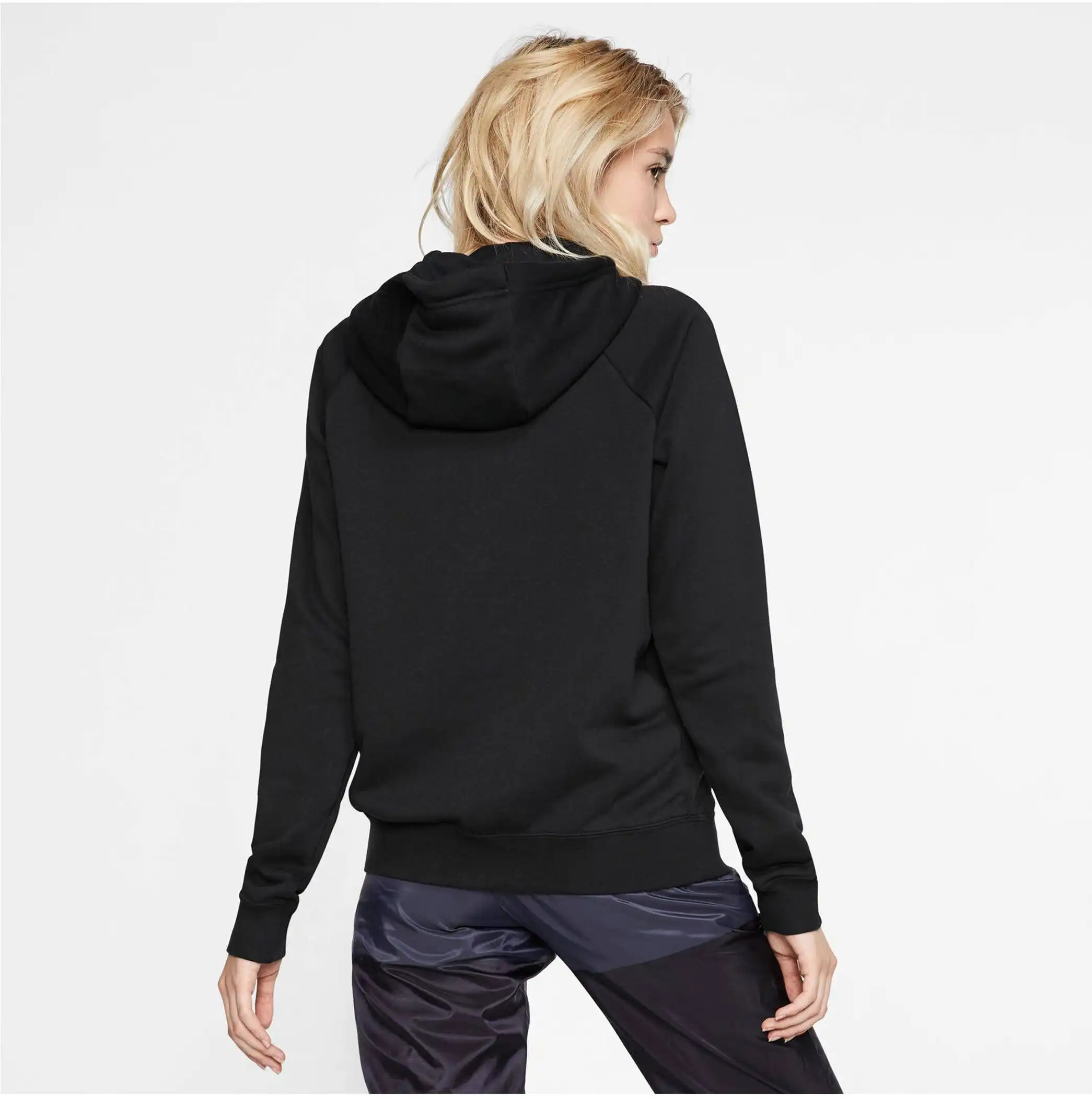 NIKE SPORTSWEAR ESSENTIAL WOME BLACK/WHITE – Bild 6