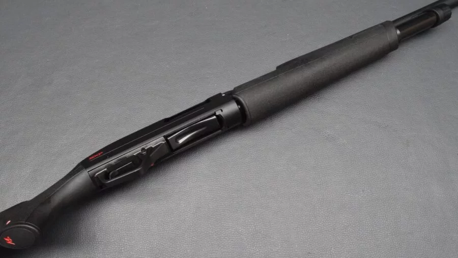 Winchester Repetierflinte, SXP Black Shadow, Lauflänge 71cm, Kal. 12/76 Magnum, Neuware – Bild 6